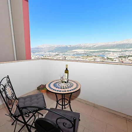 Comfort With Parking & View شقة سبليت